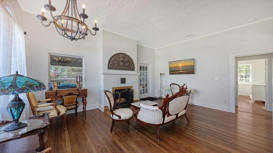 Historic - Huge Backyard, Mother-In-Law Apt Apartment in Florida