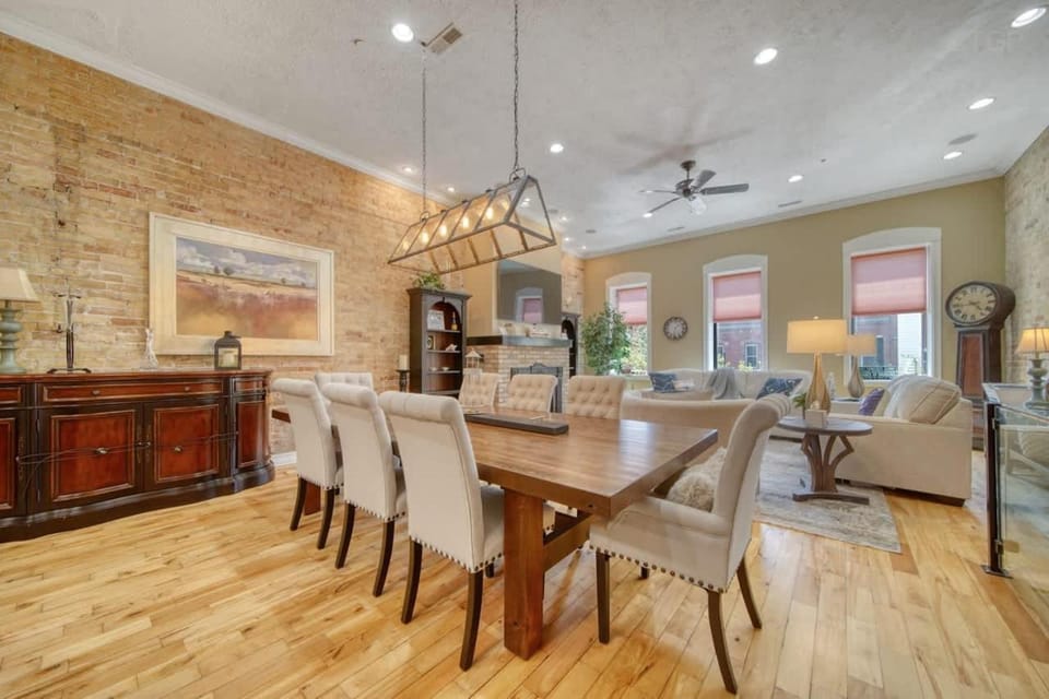 Luxury Downtown South Haven Condo With Rooftop Deck Apartment in South Haven