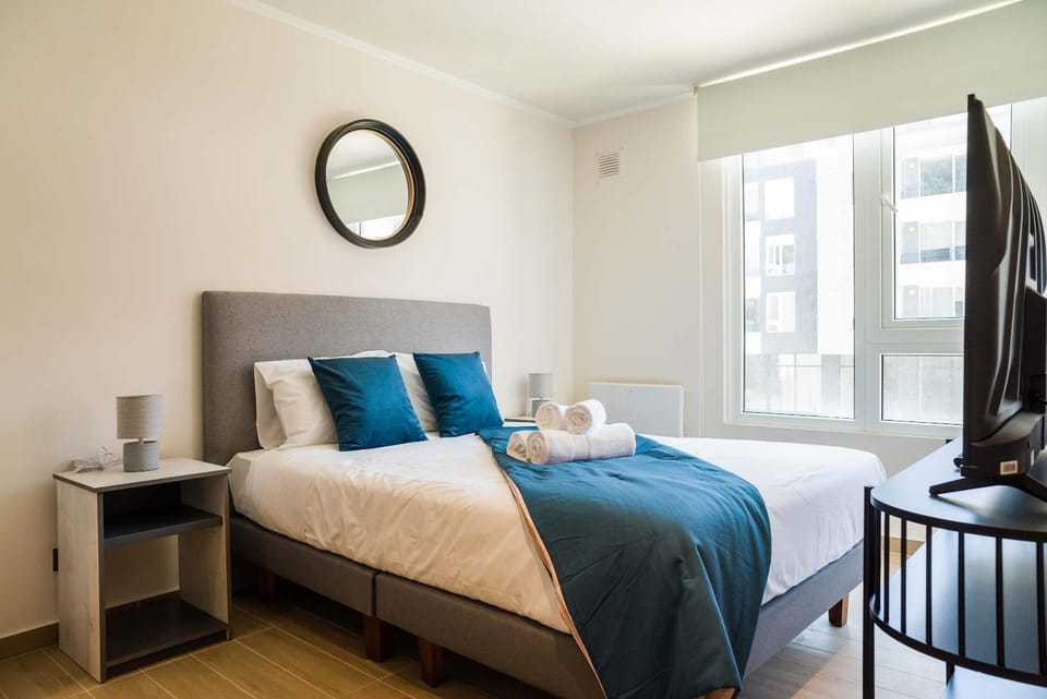 Providencia Gem 2BR Apt Pool & Views Apartment in Providencia