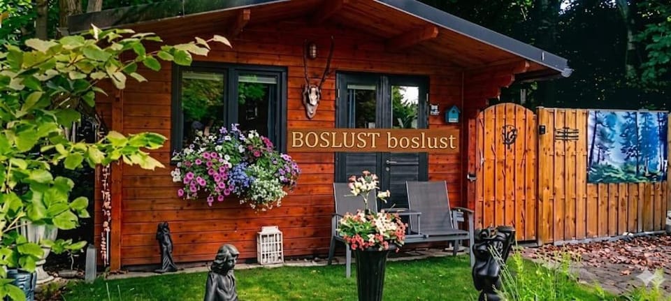 Huisje Boslust, in de natuur op een rustig park Chalet in Putten