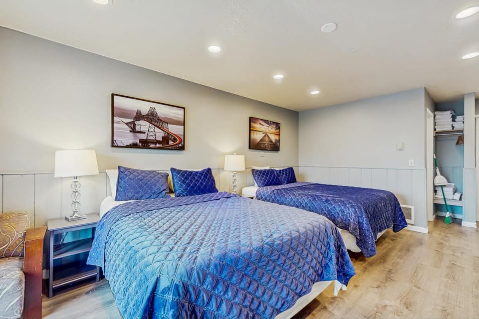 Sea Treasures Inn #209 House in Rockaway Beach