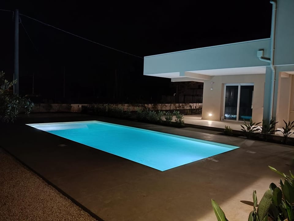 Night, Swimming pool