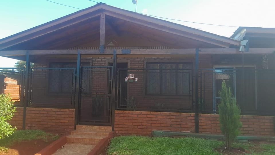 Silvia House in Misiones Province, Argentina