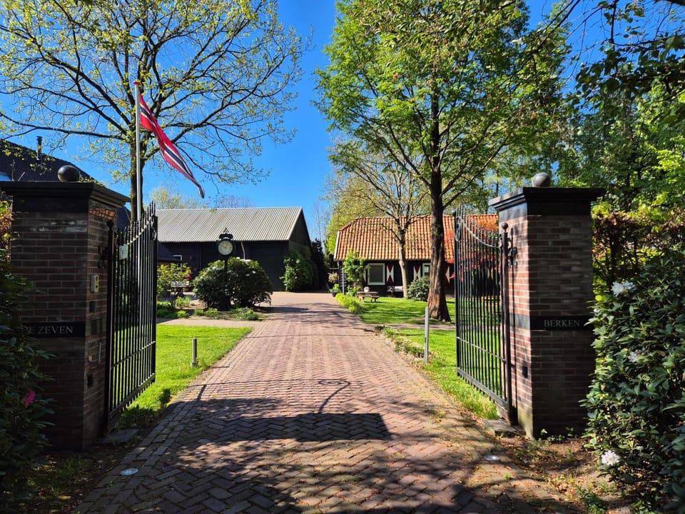 Gastenverblijf de Bloesem privé appartement Bed and Breakfast in Lunteren