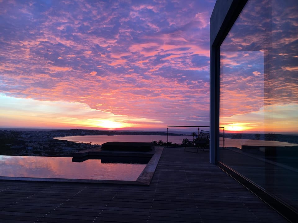 Day, Natural landscape, Lake view, Pool view, Sea view, Swimming pool, Sunrise, Sunset