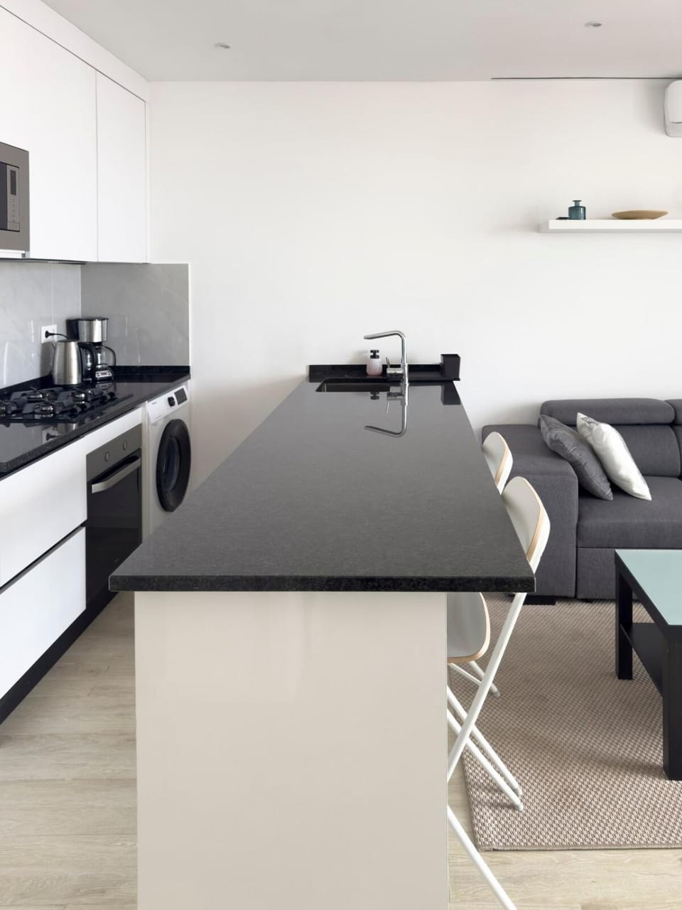 Cozy 2 bdr aprt, rooftop pool - LCGR Apartment in Praia