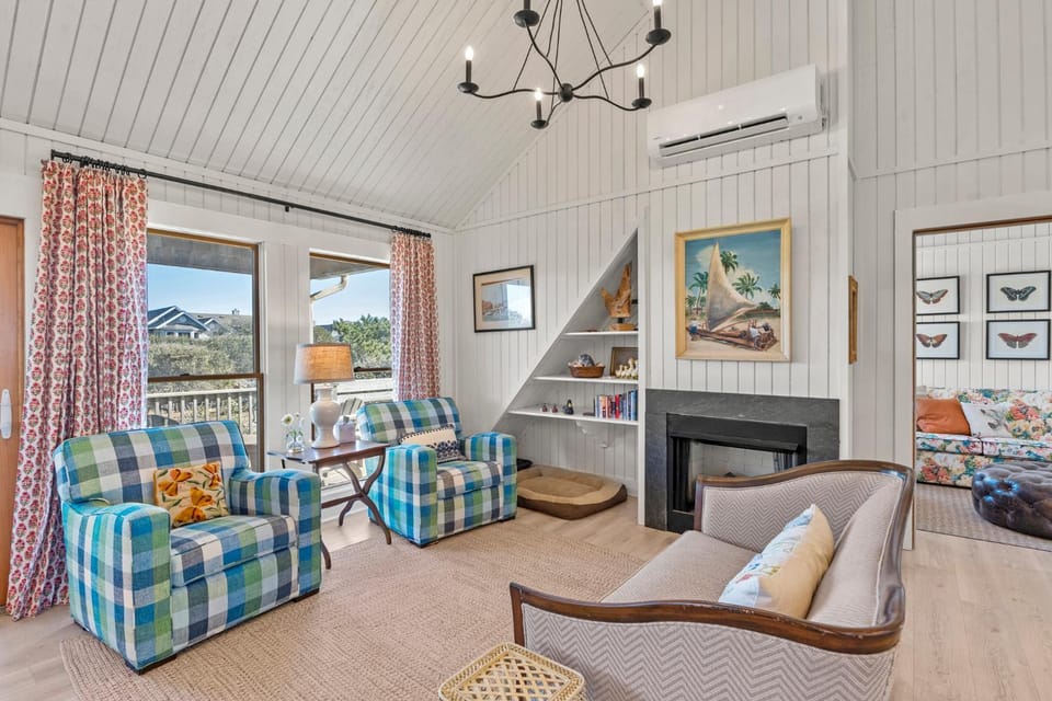 Boots to Beach House in Duck