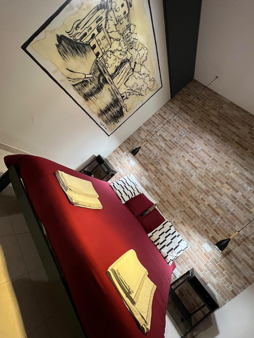 Photo of the whole room, Bedroom, furniture