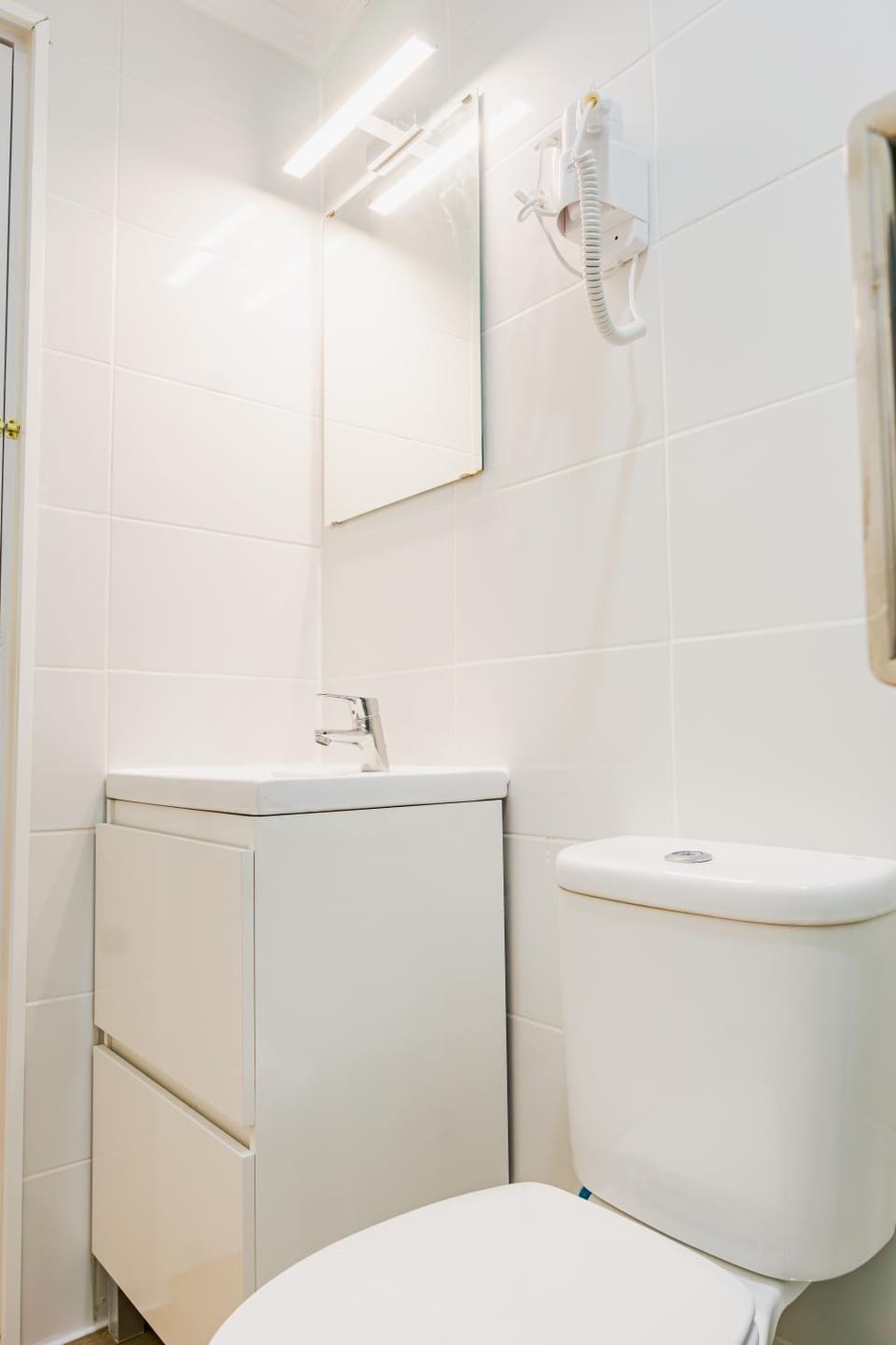 Suites Almirante Reis 4 Andar E - Arroios Vacation rental in Lisbon