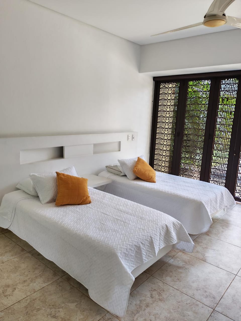 Piscina privada, jacuzzi y salón de juegos en casa Villa in Cundinamarca, Colombia