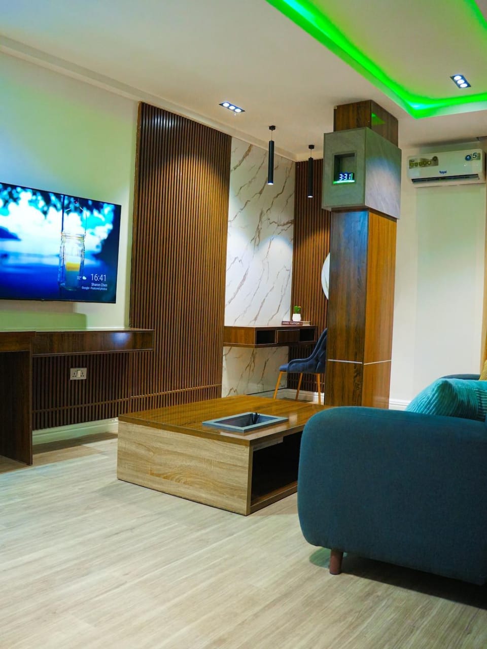 Living room, air conditioner