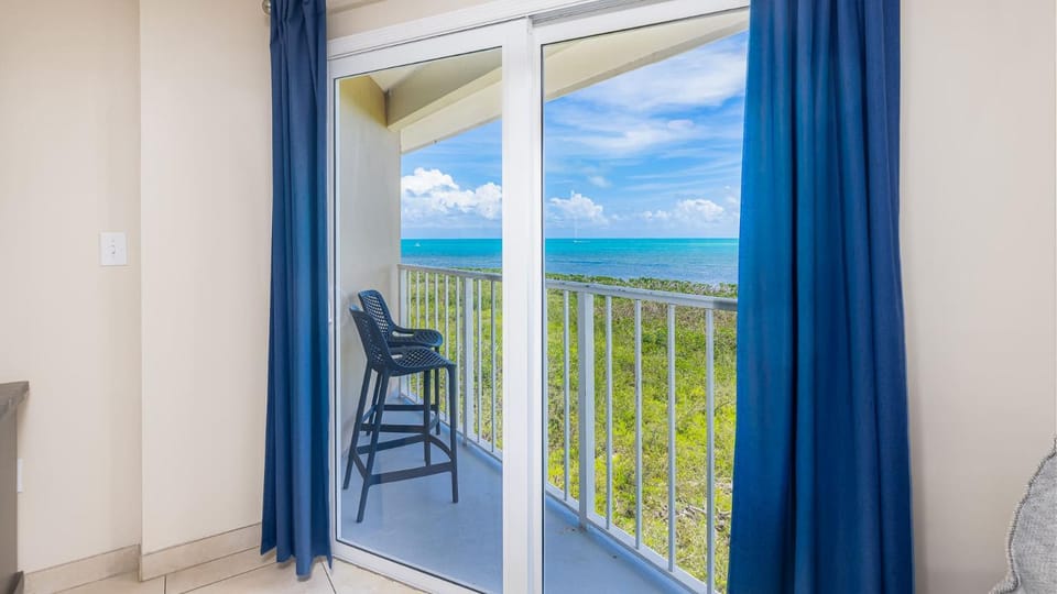 Coastal Joy 3412 Ocean Pointe Apartment in Tavernier