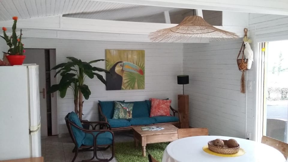 chalet atypique, Ile chambod Chalet in Auvergne-Rhône-Alpes