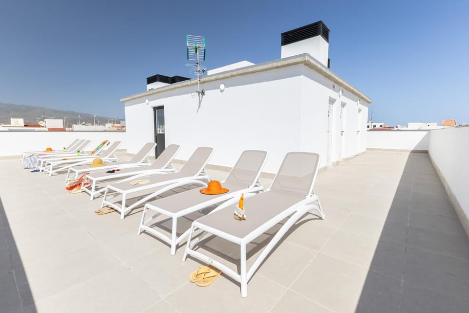 Day, sunbed
