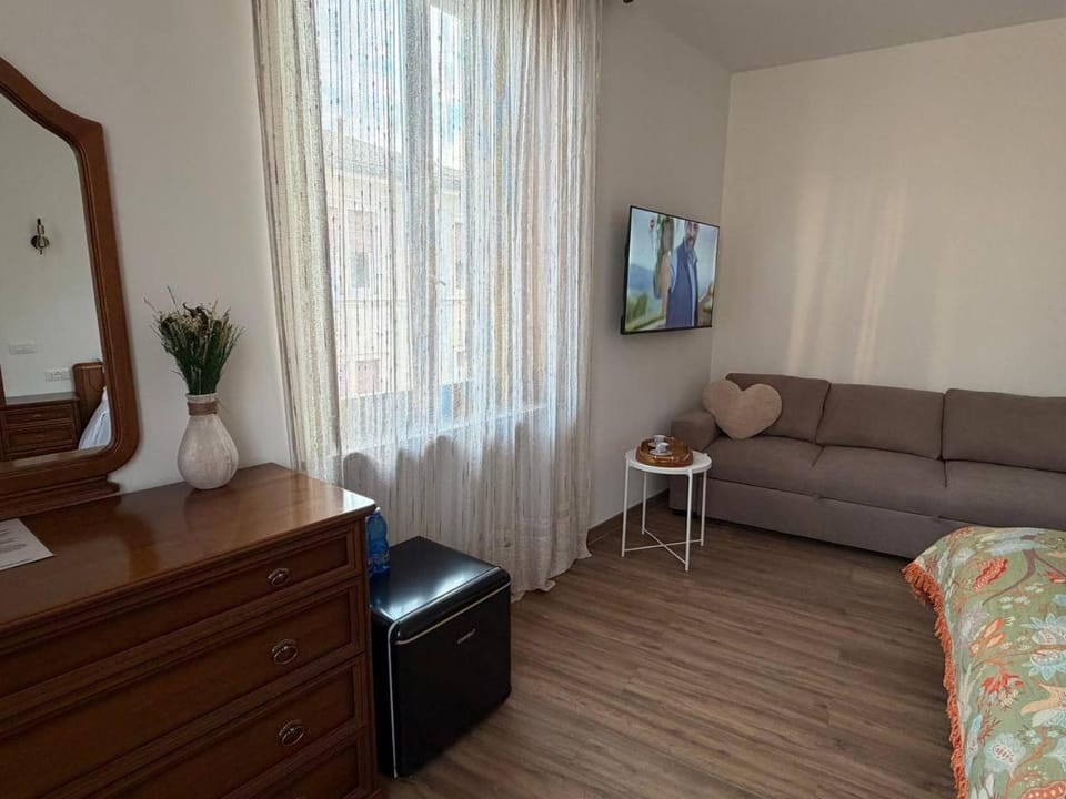 TV and multimedia, Seating area
