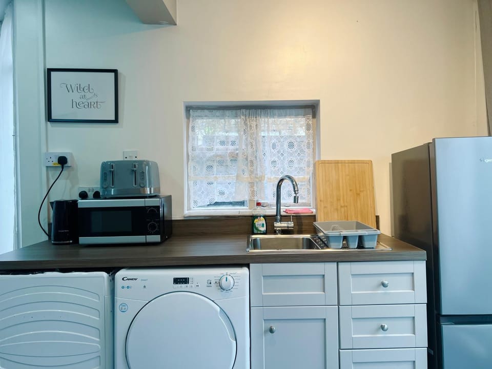 Surrey Quays house -15 mins to central london Apartment in London Borough of Southwark