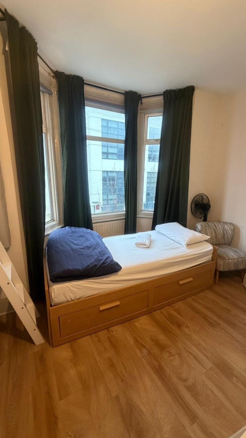 Surrey Quays house -15 mins to central london Apartment in London Borough of Southwark