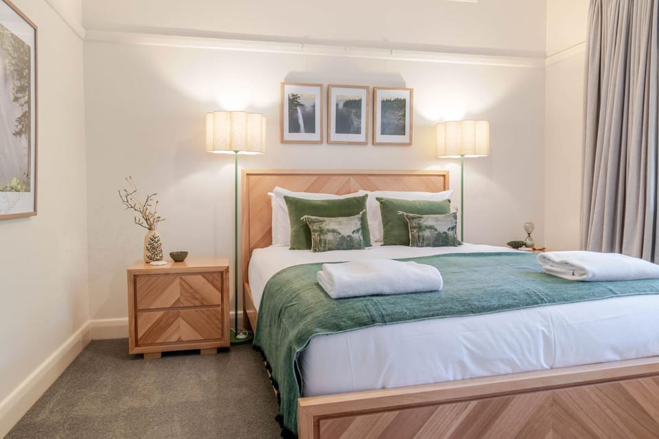 Gormly Grove Cottage - Modern Comfort Near CBD House in North Wagga Wagga