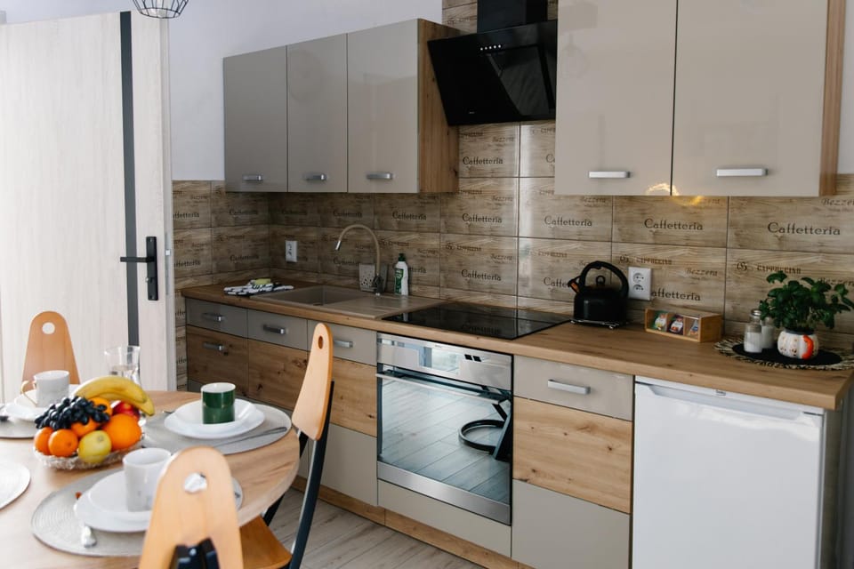 Dining area, oven, stove, kitchen, kitchen