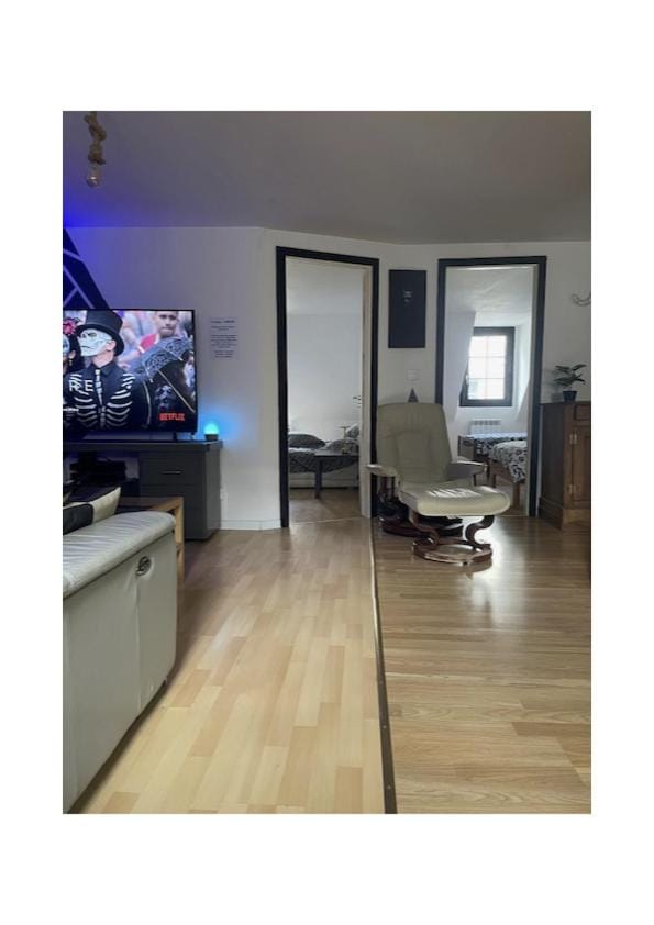Communal lounge/ TV room, TV and multimedia