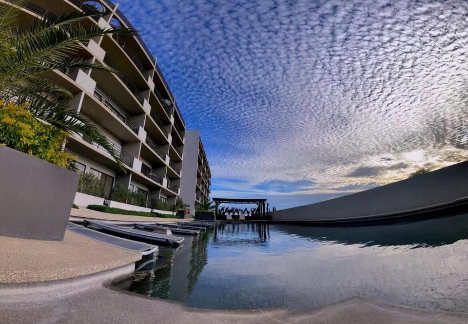 Property building, Swimming pool