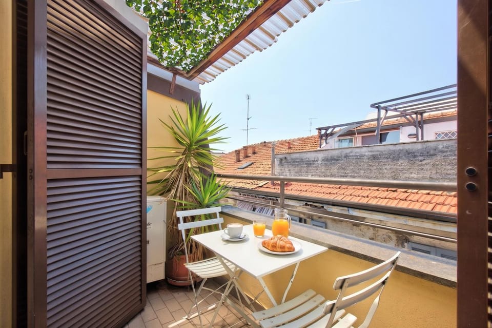 Urban House - Comfort Suite Navigli Milano Apartment in Milan