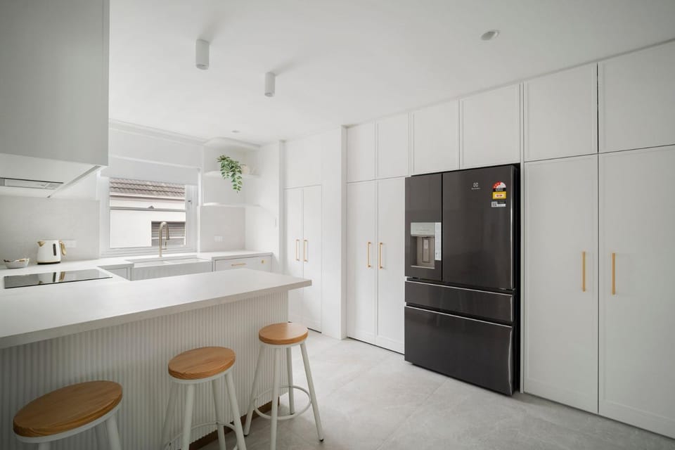 Sun, Surf & Stay Bronte Beach Near Coastal Walk Apartment in Sydney