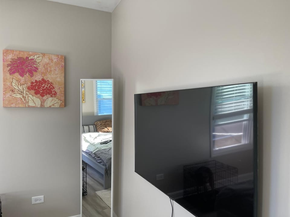 Cozy Condo in Beautiful Historic Neighborhood Apartment in Aurora
