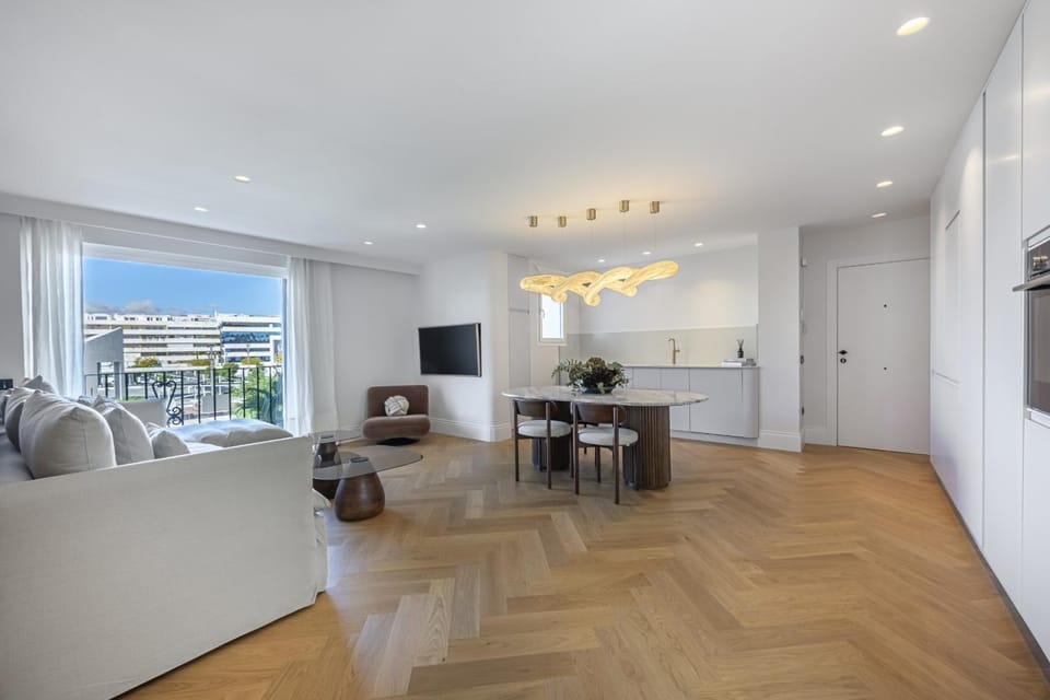 Luminoso apartamento en pleno Puerto Banús Apartment in Marbella