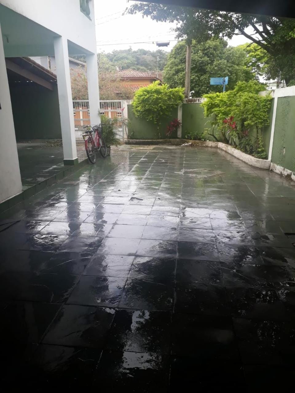 casa de praia grande e espaçosa House in Bertioga
