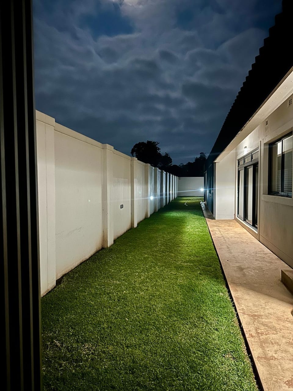 Vainona 3-BedI 3 Bath Family Home - Sleeps 6 Apartment in Harare