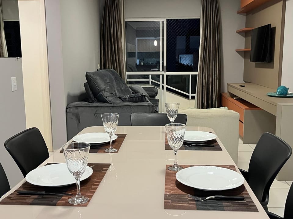 Living room, Meals