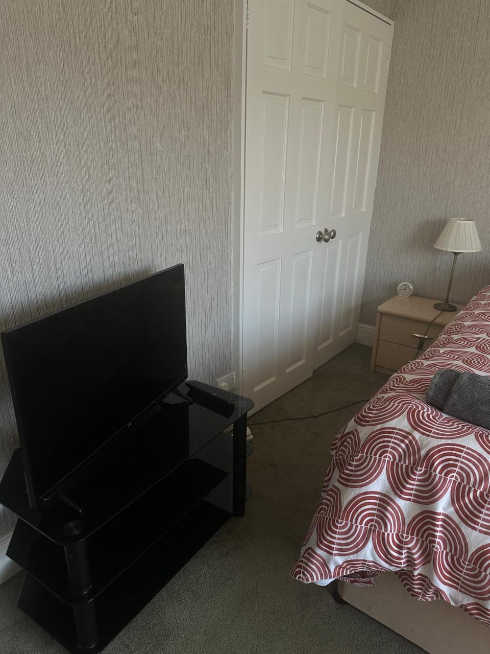 Contractor friendly , central, close to town football stadium and hospital House in Grimsby