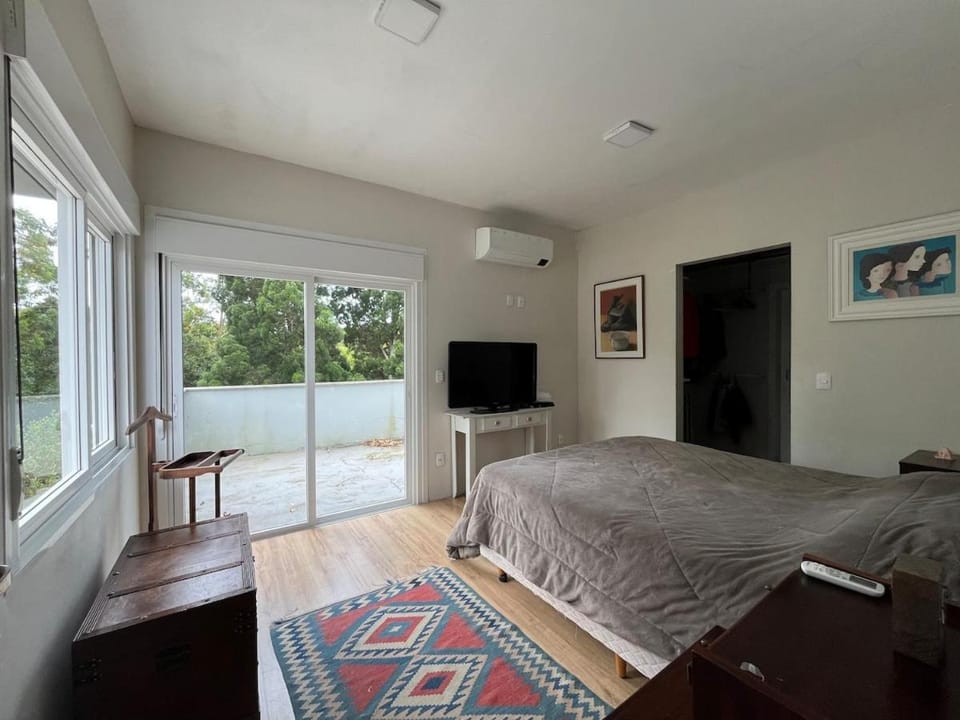 View (from property/room), Balcony/Terrace, Photo of the whole room, Bedroom