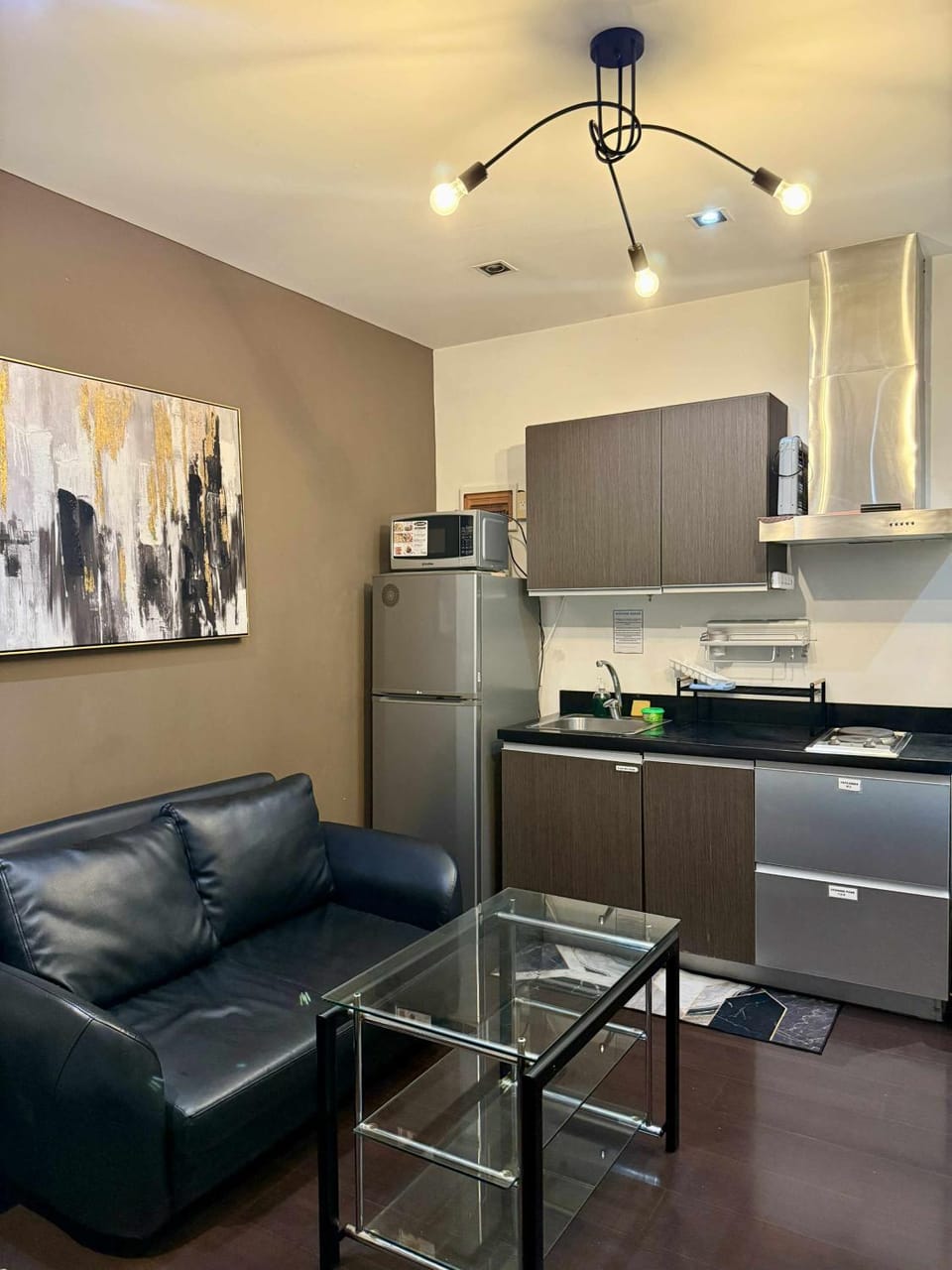 The Gramercy Residences Hostel in Makati