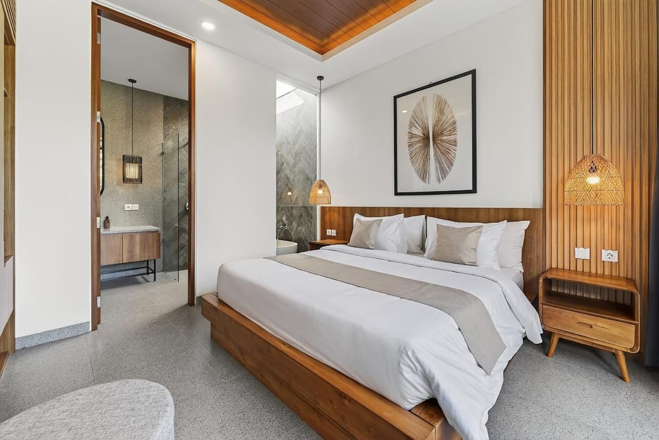 Bed, Photo of the whole room, Bedroom, towels, wardrobe