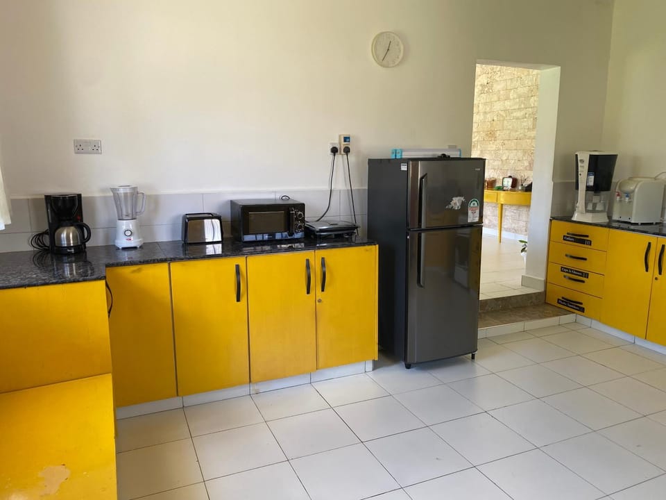 Kitchen or kitchenette, microwave, toaster