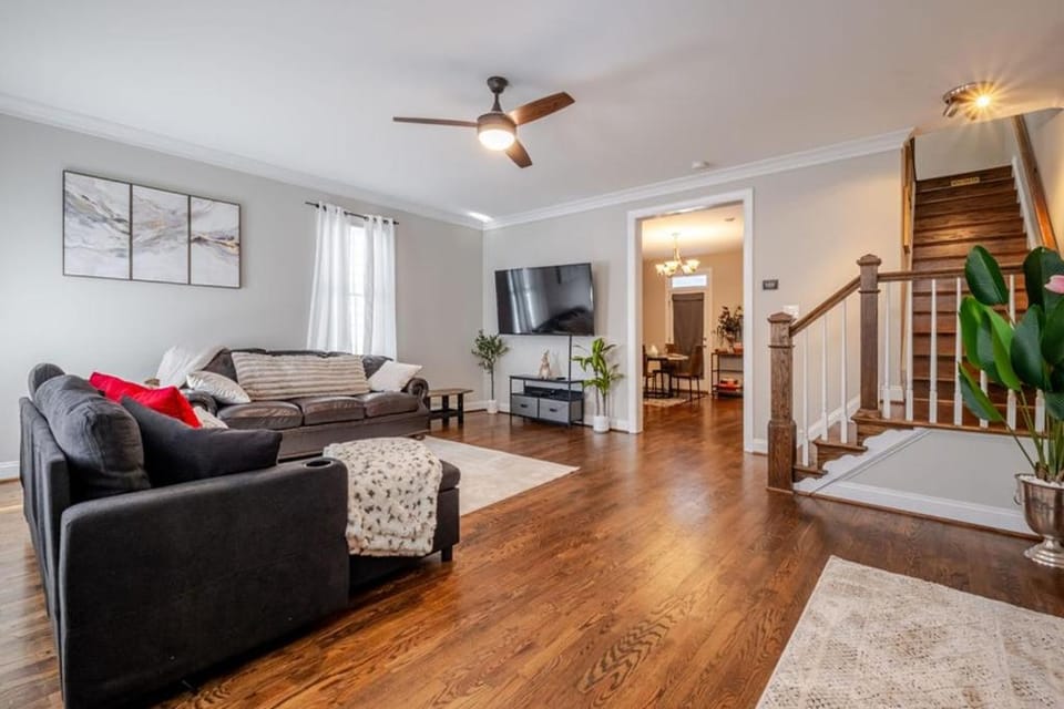 TV and multimedia, Living room, Seating area