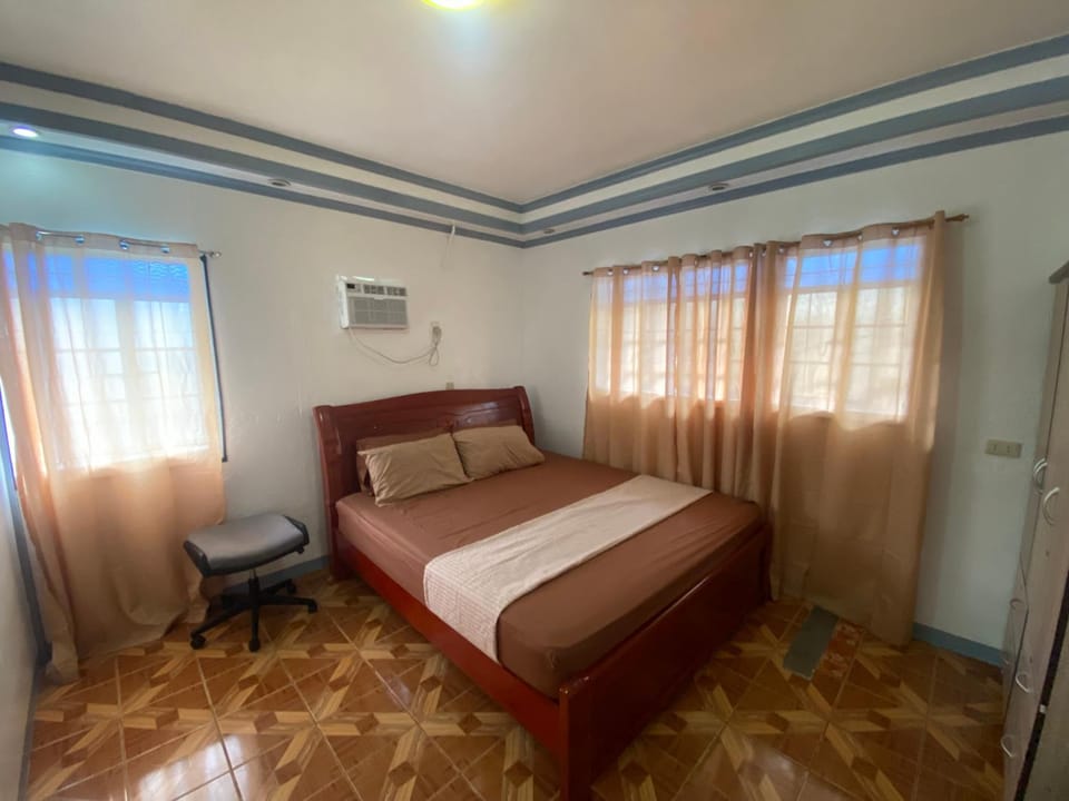 Affordable guest house near alona beach House in Panglao