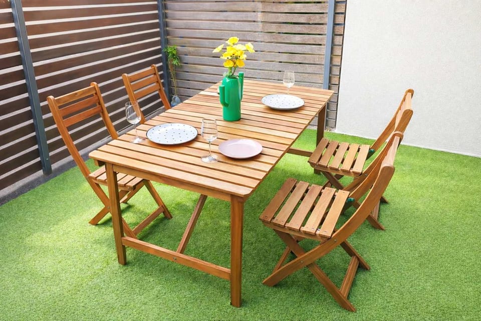 Modern 3 Bedroom Townhouse in Brunswick Apartment in Melbourne