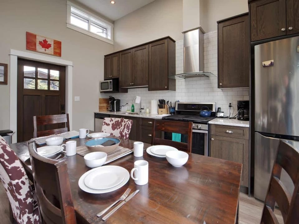Amazing Oceanfront & Eagle Views pet Friendly - 2 bath House in Cowichan Valley