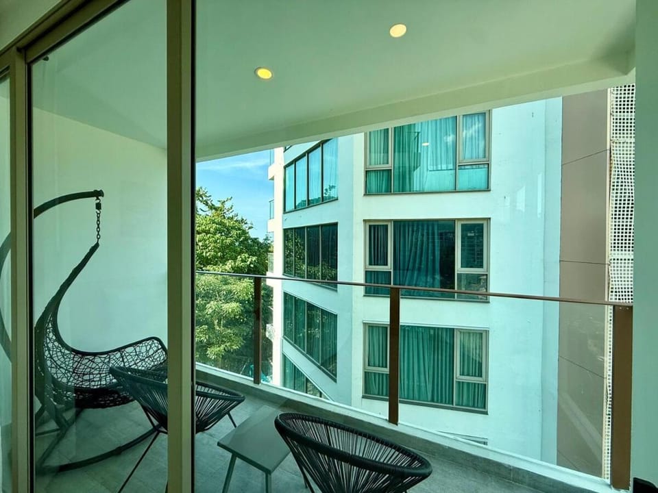 1BR Panoramic Mountain View Walk to Beach by Renttini Apartment in Kamala