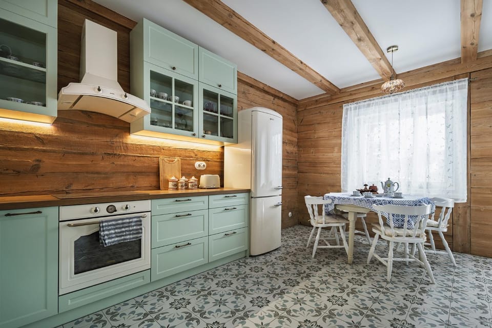 Kitchen or kitchenette