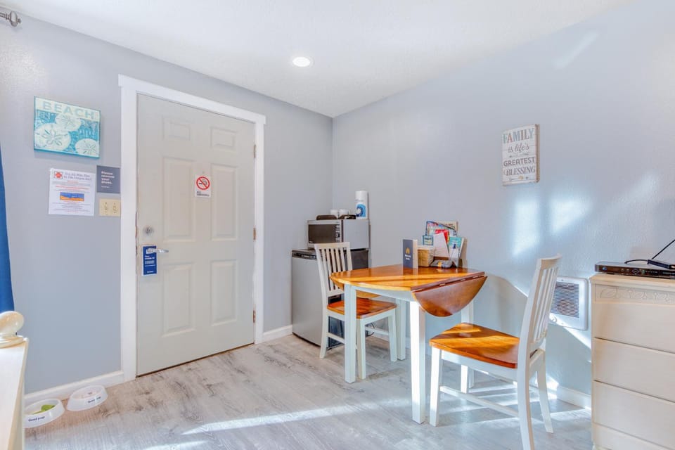 Sea Treasures Inn #115 House in Rockaway Beach