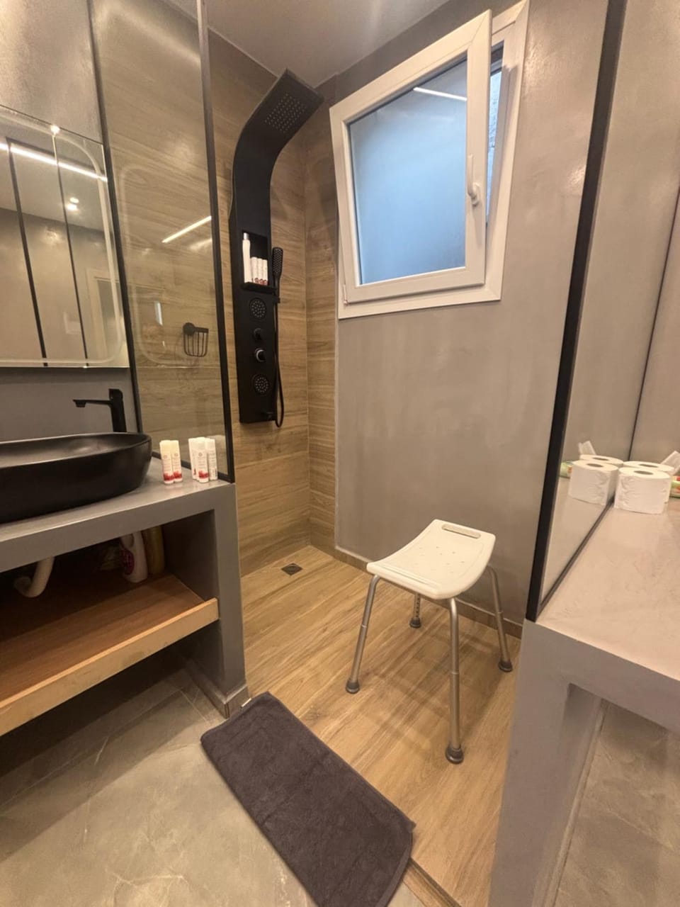 Shower, Bathroom, Public Bath