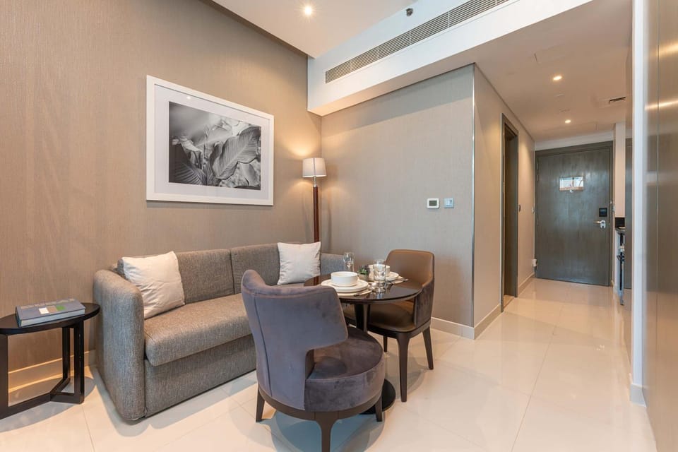 Living room, Seating area, Dining area