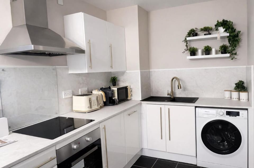 Astral Court Premium Accomodation Apartment in London Borough of Harrow