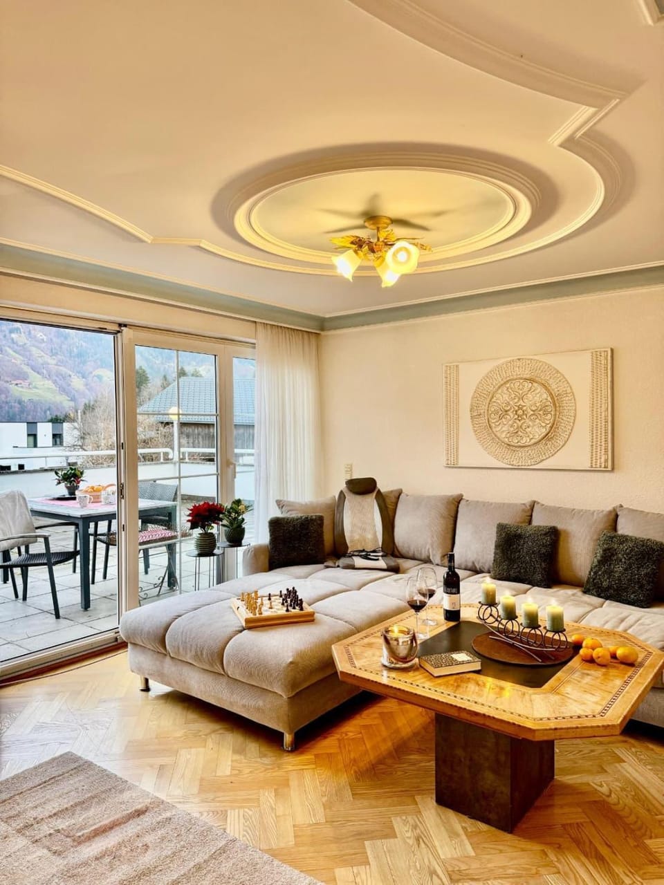 Living room, Seating area