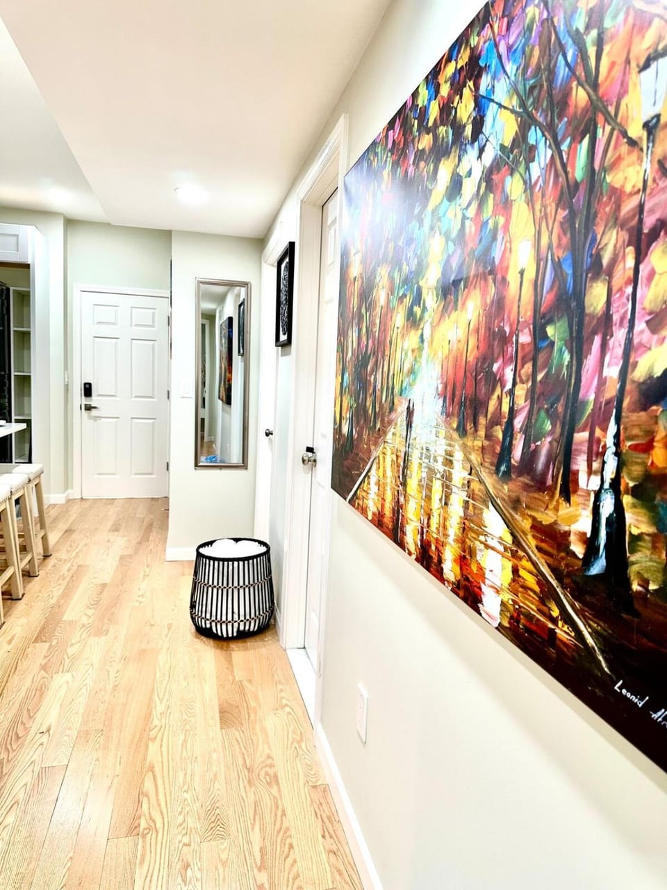 51B Newly Renovated 3BR 2 Parking Near Boston Apartment in Everett