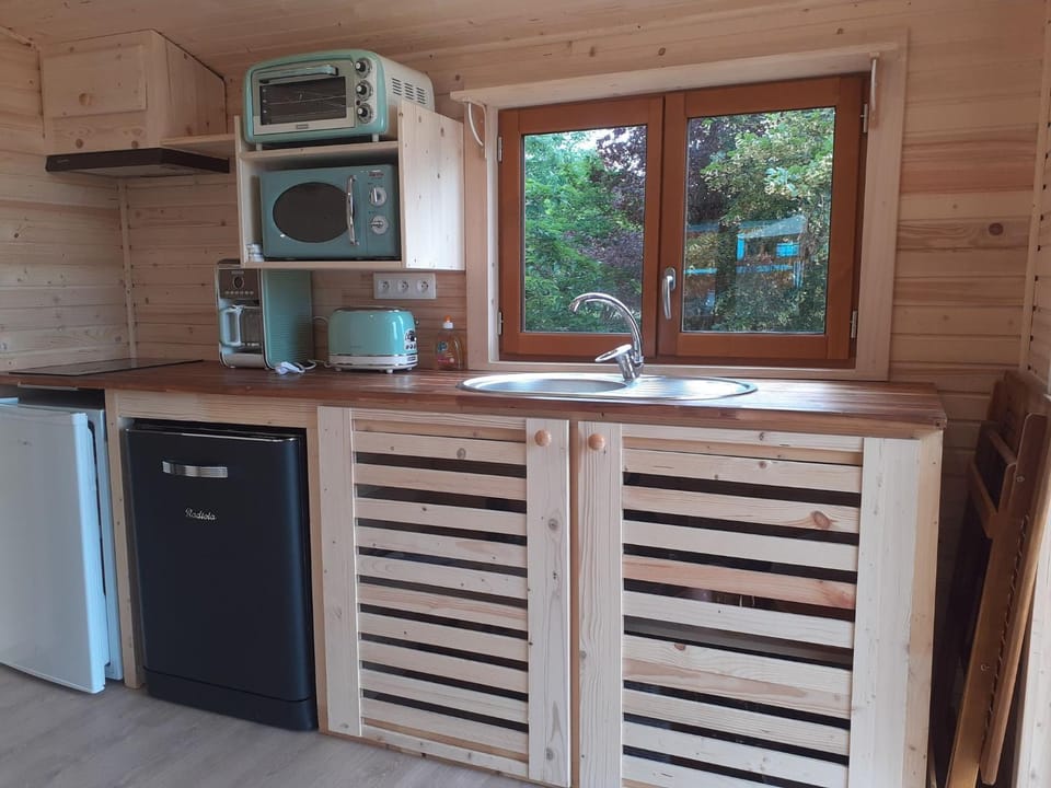 Charming Holiday Home in Journiac with Pool Access House in Occitanie